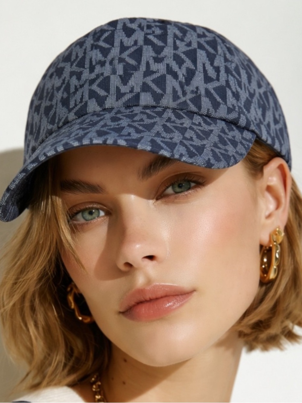 MICHAEL KORS Black and Silver Cap New With Tags